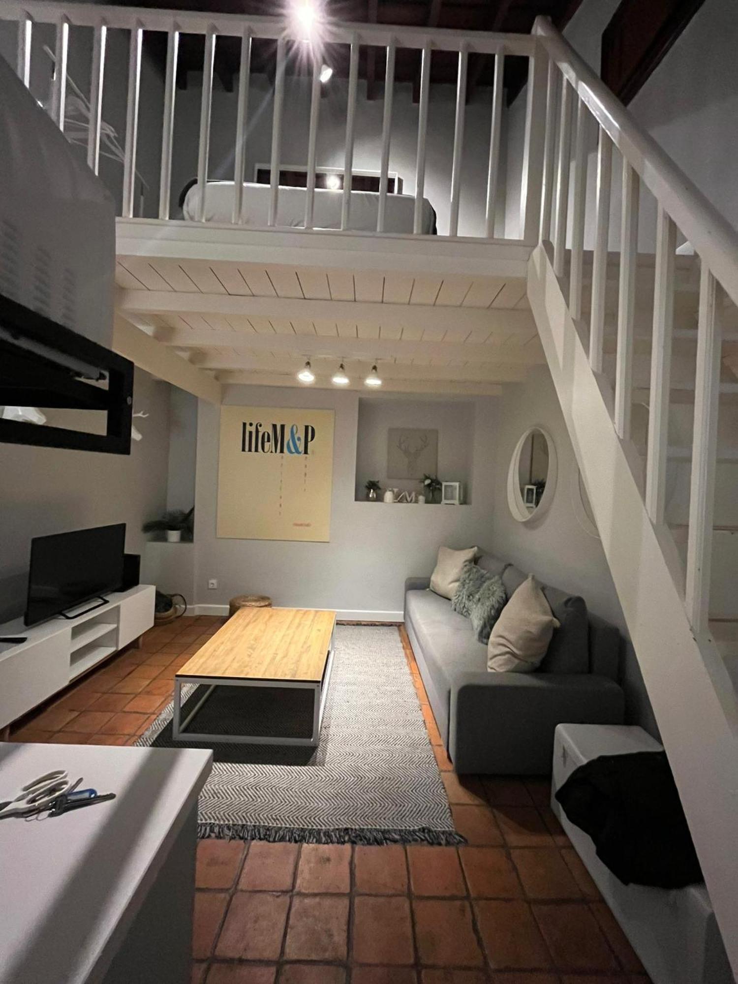 Life M&P Apartment Siviglia Esterno foto